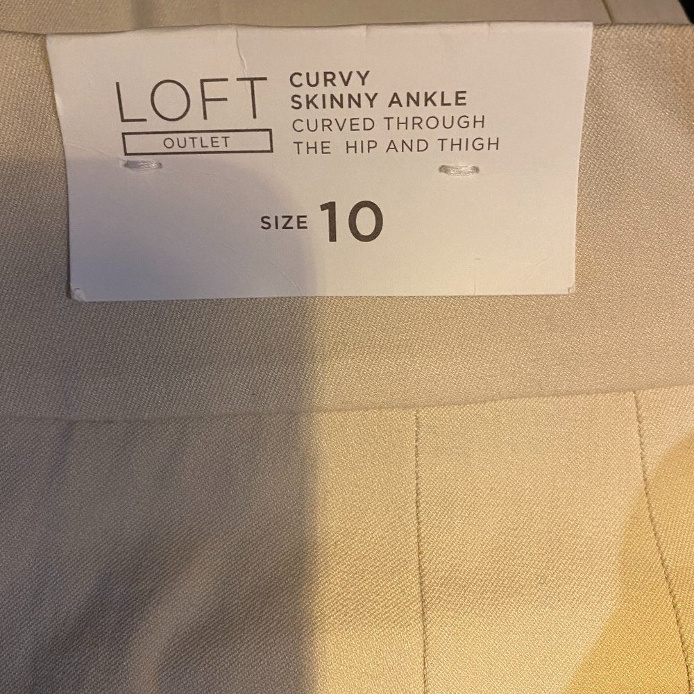 LOFT Curvy skinny ankle khaki pants NWT! size 10